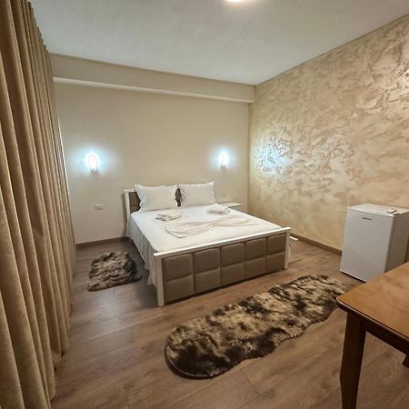 Guni Inn Kruje Ngoại thất bức ảnh