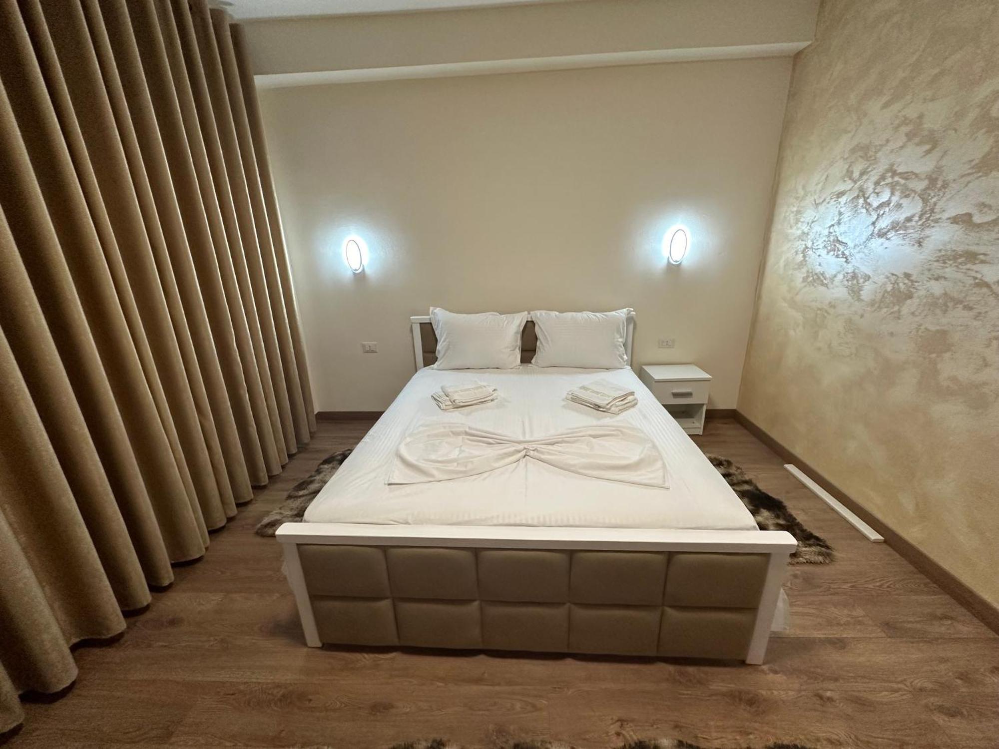 Guni Inn Kruje Ngoại thất bức ảnh