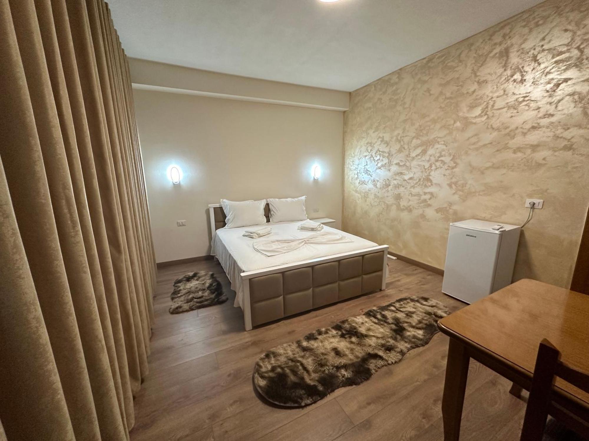 Guni Inn Kruje Ngoại thất bức ảnh